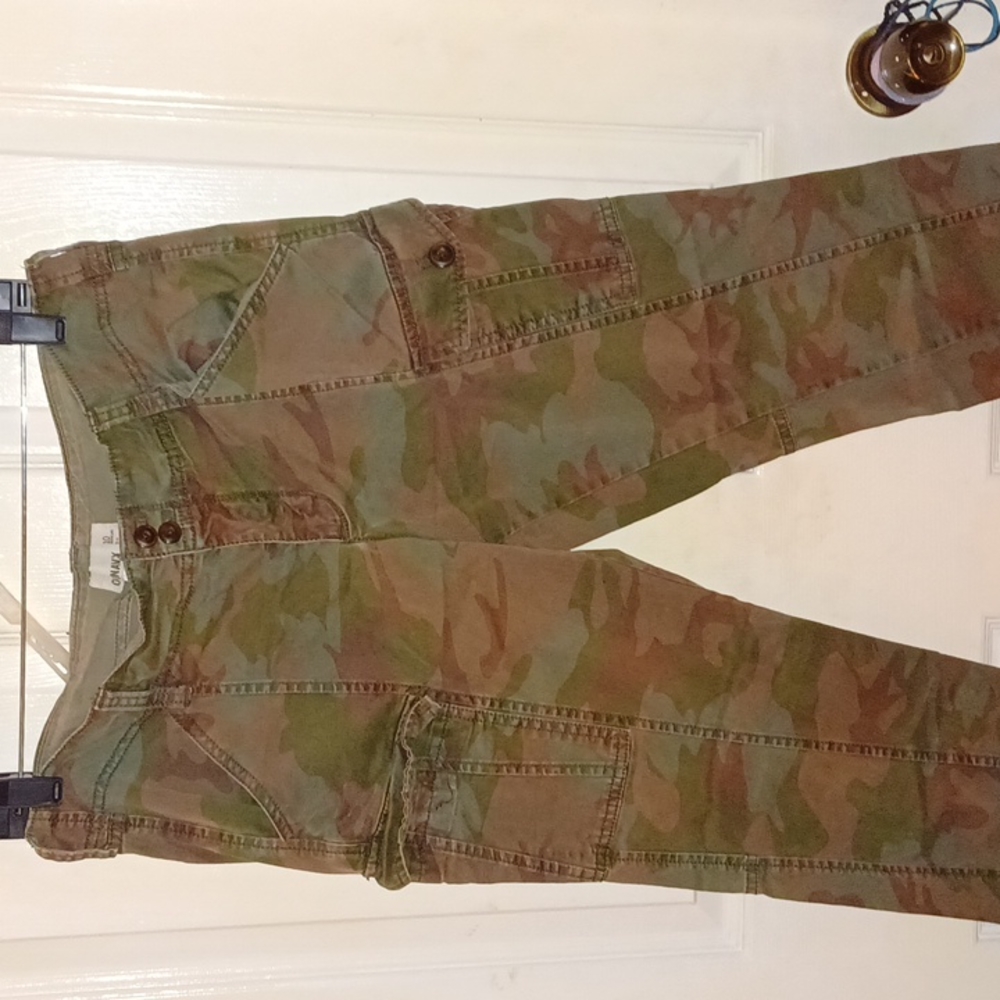 Old navy camo pants